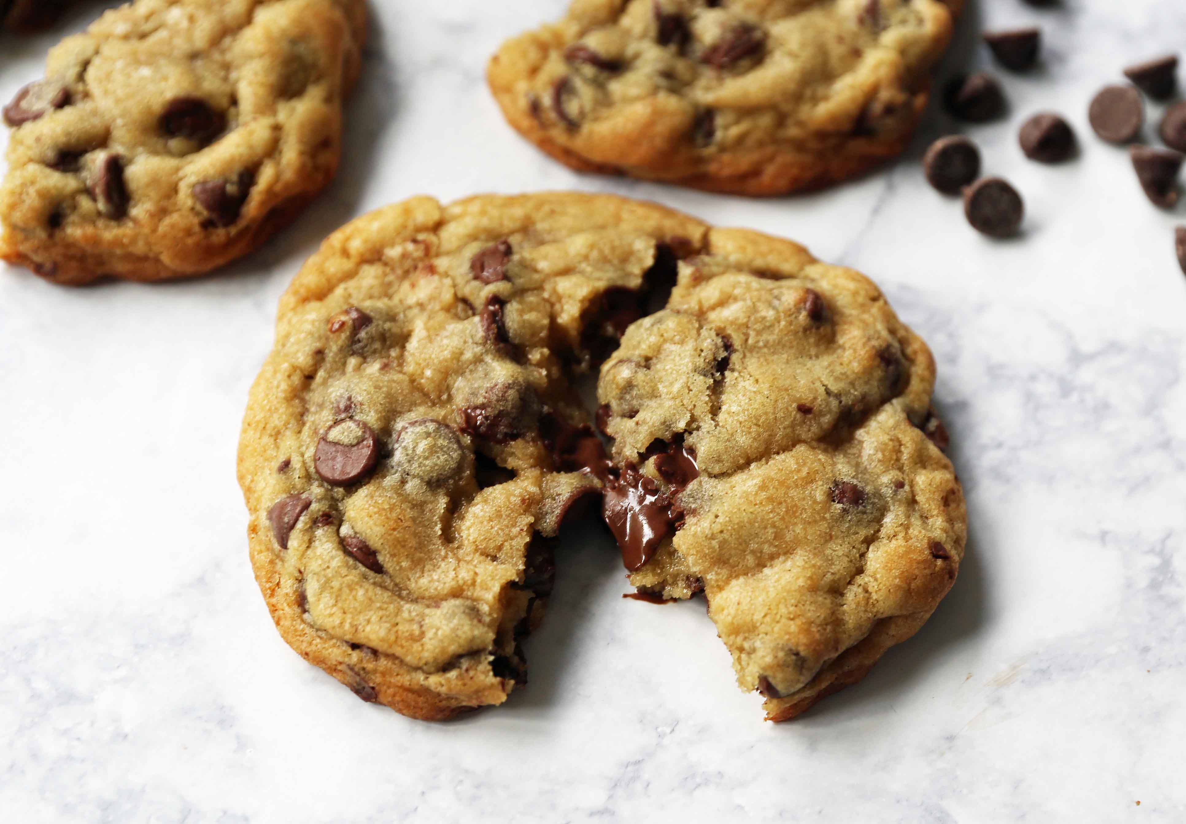The BEST Chocolate Chip Cookie Recipe. How to make the best chocolate chip cookies in the world. These are hands down the most perfect chocolate chip cookies! Tips and tricks for making the best chocolate chip cookies. www.modernhoney.com #cookie #cookies #chocolatechipcookie #chocolatechipcookies #homemade #cookierecipe #bestchocolatechipcookies