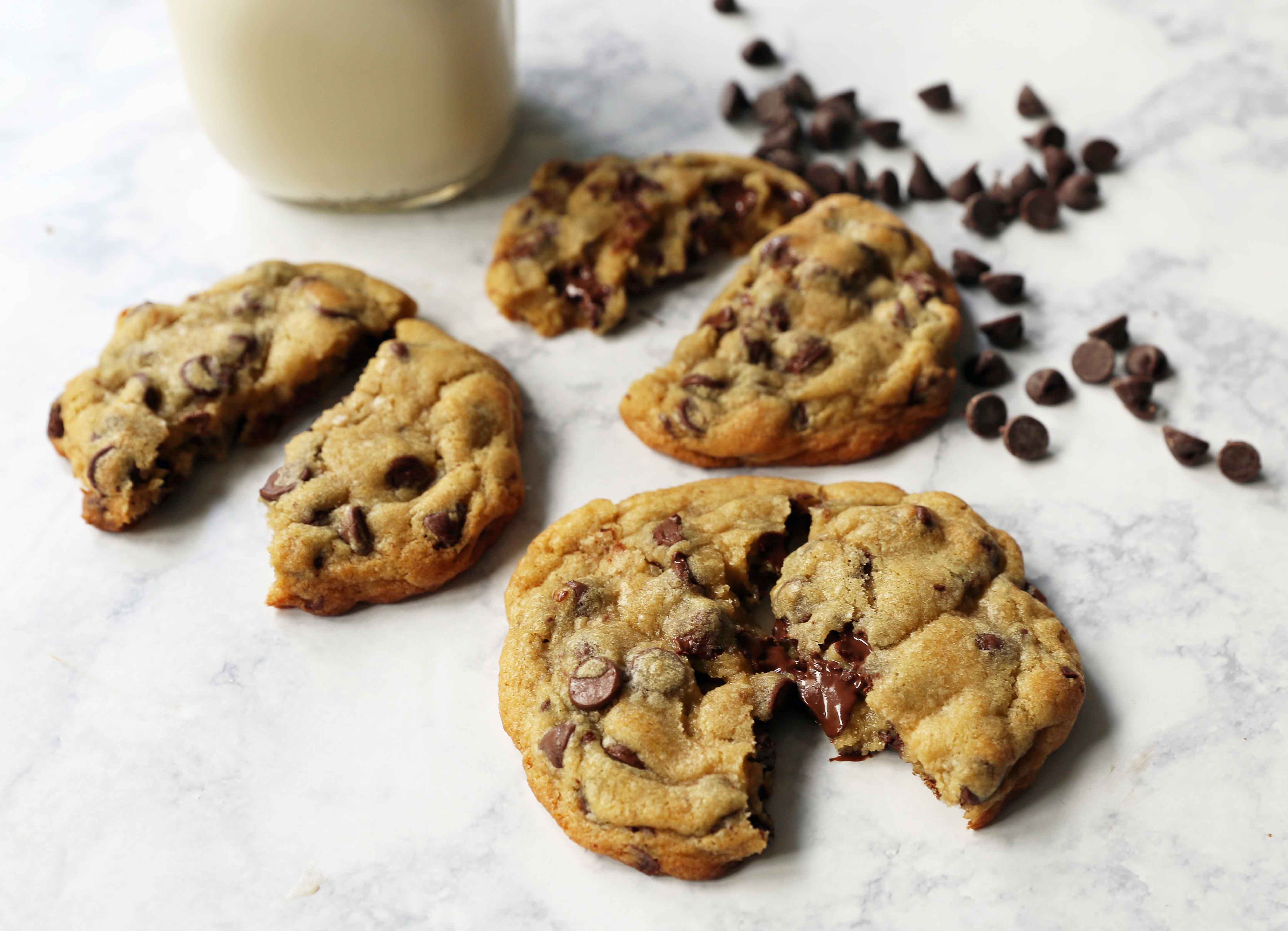 The BEST Chocolate Chip Cookie Recipe. How to make the best chocolate chip cookies in the world. These are hands down the most perfect chocolate chip cookies! Tips and tricks for making the best chocolate chip cookies. www.modernhoney.com #cookie #cookies #chocolatechipcookie #chocolatechipcookies #homemade #cookierecipe #bestchocolatechipcookies